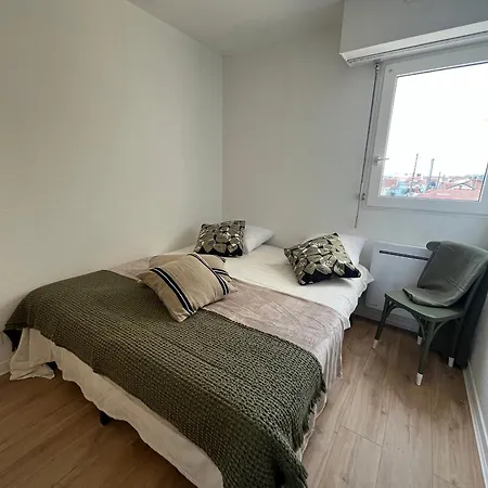 Apartment T3 En Bord De A Avec Parking Securise - Fr-1-374-235 *