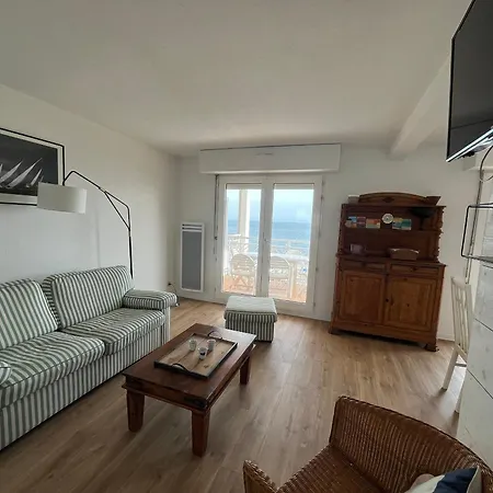 Apartment T3 En Bord De A Avec Parking Securise - Fr-1-374-235 *