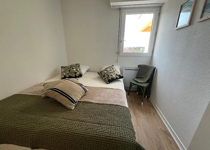 アパート T3 En Bord De A Avec Parking Securise - Fr-1-374-235