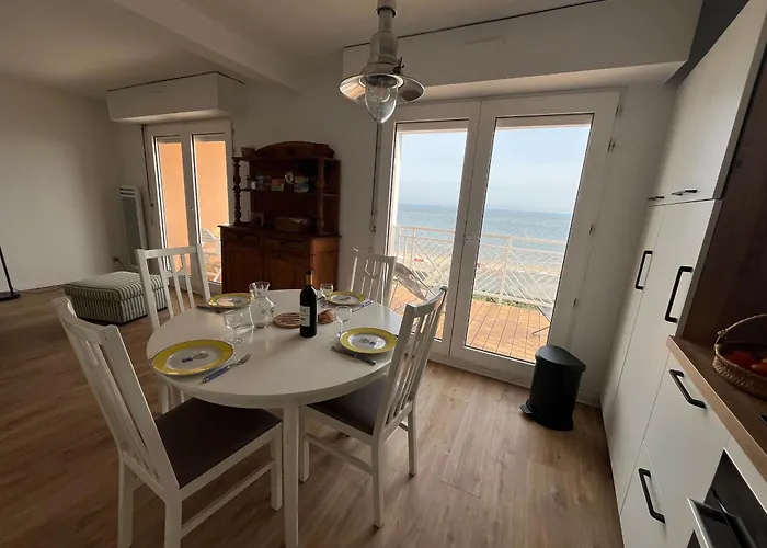 T3 En Bord De A Avec Parking Securise - Fr-1-374-235 *